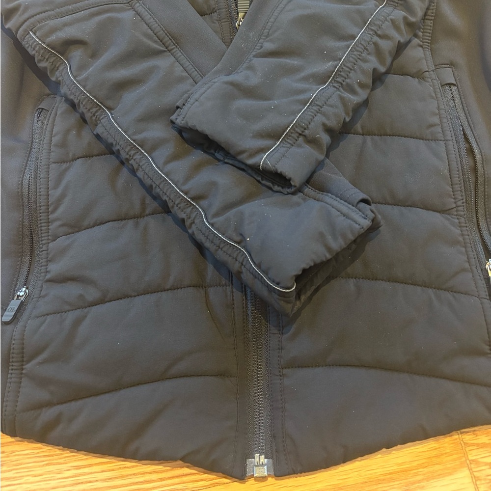 Lululemon jacket - Picture 5 of 6